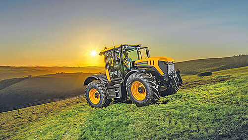 Traktoren von John-Deere, JCB und Reform